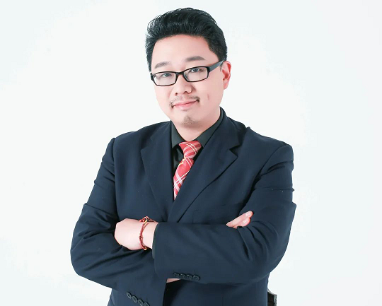 讲师 讲师